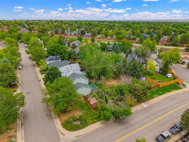880 Parthenon Ct, Lafayette, CO 80026