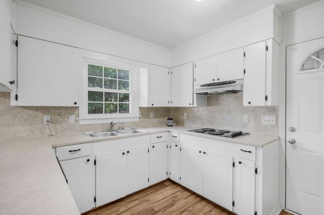 396 Jefferson Ave, Sparta, TN 38583