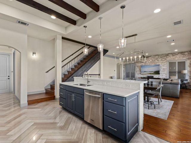 1736 Stagecoach Drive, Canyon Lake, TX 78133
