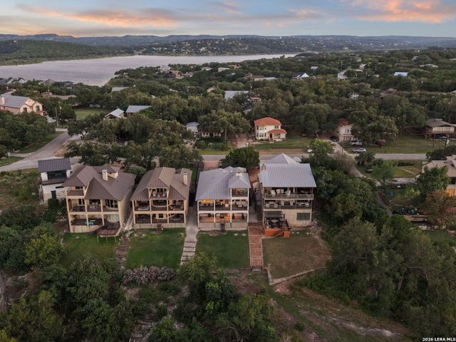 1736 Stagecoach Drive, Canyon Lake, TX 78133