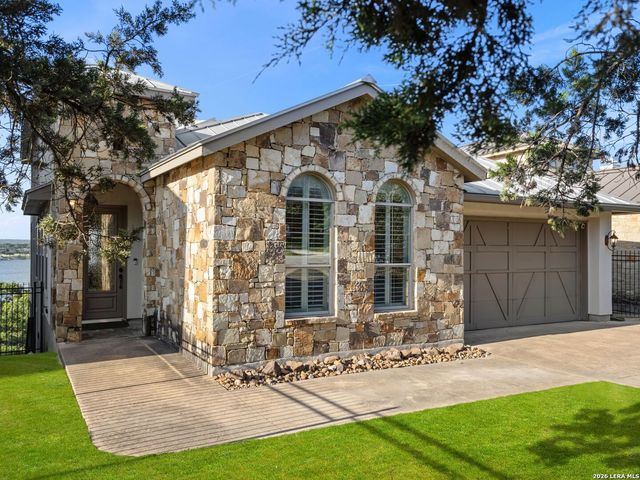 1736 Stagecoach Drive, Canyon Lake, TX 78133