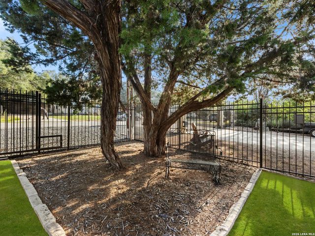 1736 Stagecoach Drive, Canyon Lake, TX 78133