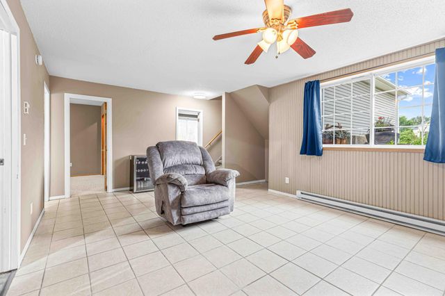 3915 34th Street S, Fargo, ND 58104