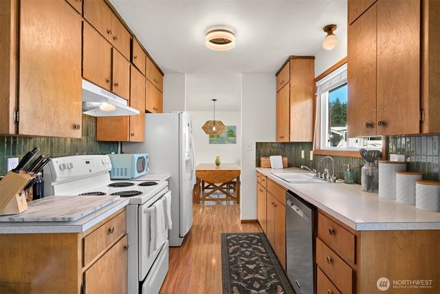 8722 Valley View Road, Custer, WA 98240