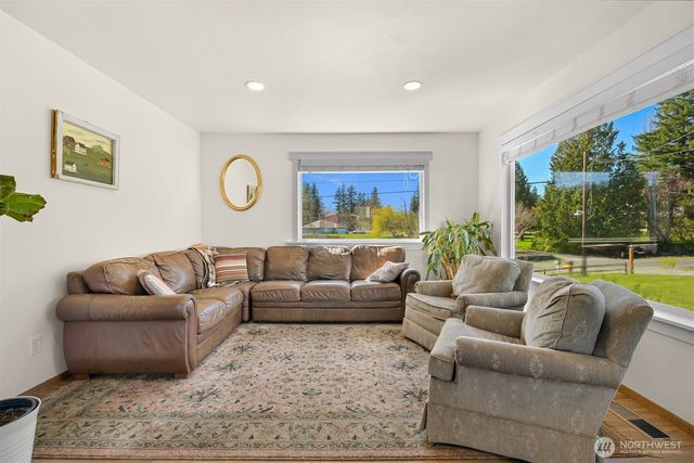 8722 Valley View Road, Custer, WA 98240