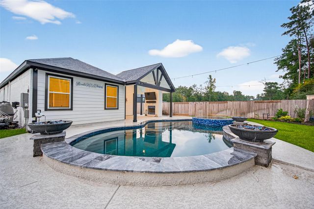 27228 Mockingbird Terrace Lane, Magnolia, TX 77354