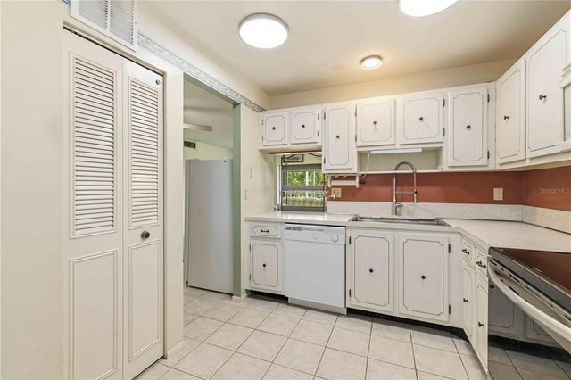 3680 IRONWOOD CIRCLE 202L, Bradenton, FL 34209