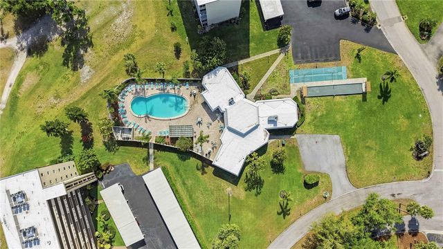 3680 IRONWOOD CIRCLE 202L, Bradenton, FL 34209