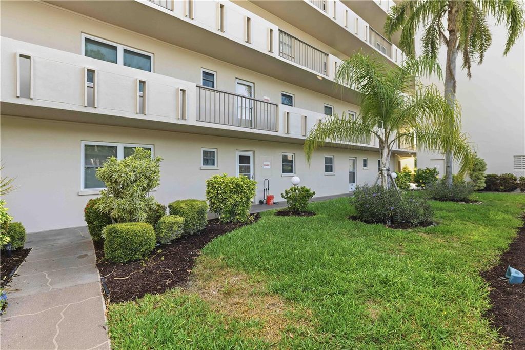 3680 IRONWOOD CIRCLE 202L, Bradenton, FL 34209