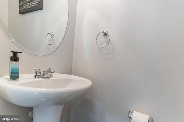 2531 STANDIFER PL, Lanham, MD 20706