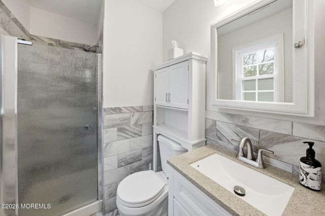 14 Picasso Court, Toms River, NJ 08757