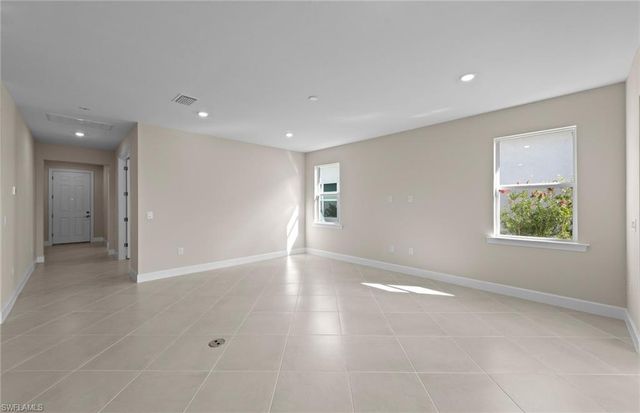 7132 Chapel Creek LN, North Fort Myers, FL 33917