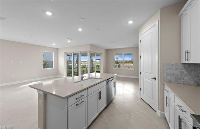 7132 Chapel Creek LN, North Fort Myers, FL 33917