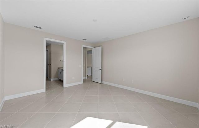 7132 Chapel Creek LN, North Fort Myers, FL 33917