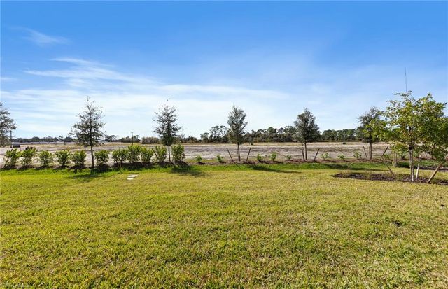 7132 Chapel Creek LN, North Fort Myers, FL 33917