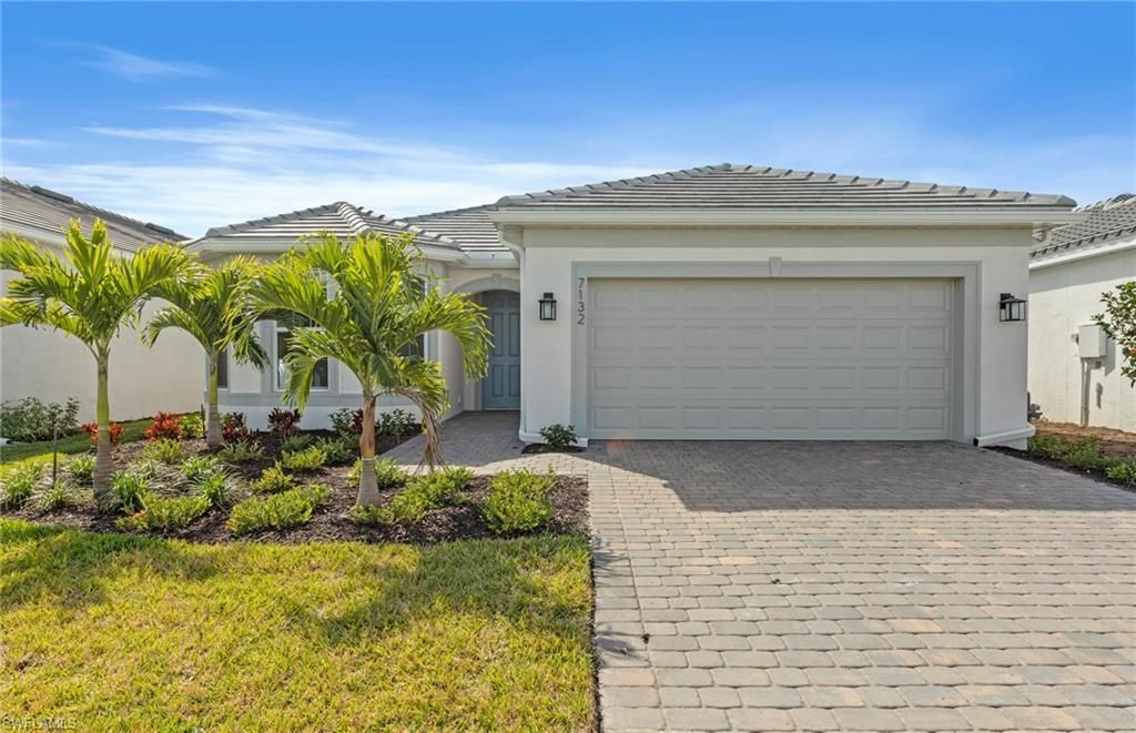 7132 Chapel Creek LN, North Fort Myers, FL 33917