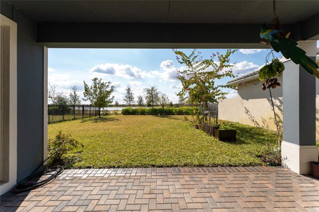 19552 Broad Shore Walk, Loxahatchee, FL 33470