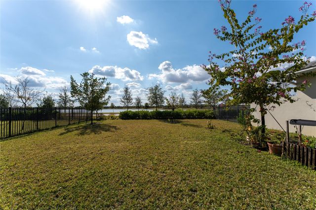 19552 Broad Shore Walk, Loxahatchee, FL 33470