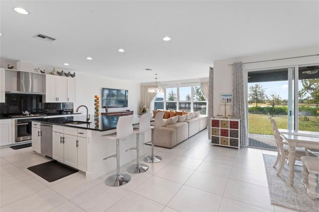 19552 Broad Shore Walk, Loxahatchee, FL 33470