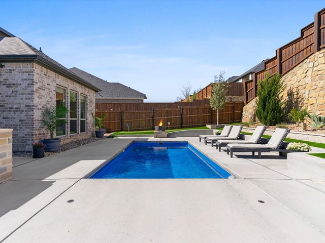 112 Pecan Lane, Rhome, TX 76078