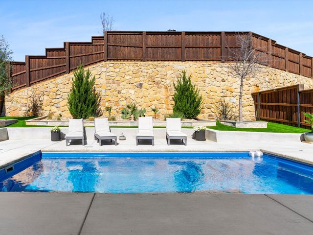 112 Pecan Lane, Rhome, TX 76078