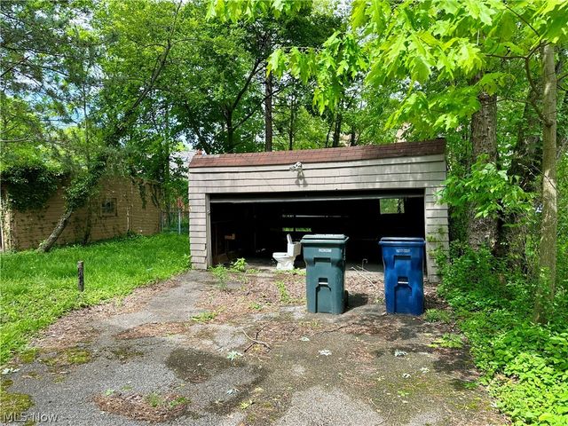 1171 Erieview Road, Cleveland Heights, OH 44121