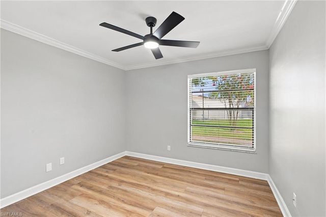 646 12th CT 17, Cape Coral, FL 33990