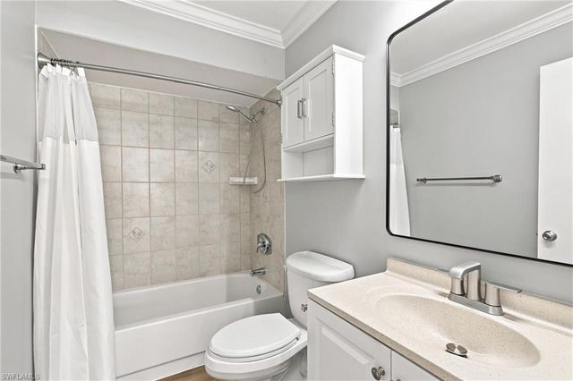 646 12th CT 17, Cape Coral, FL 33990