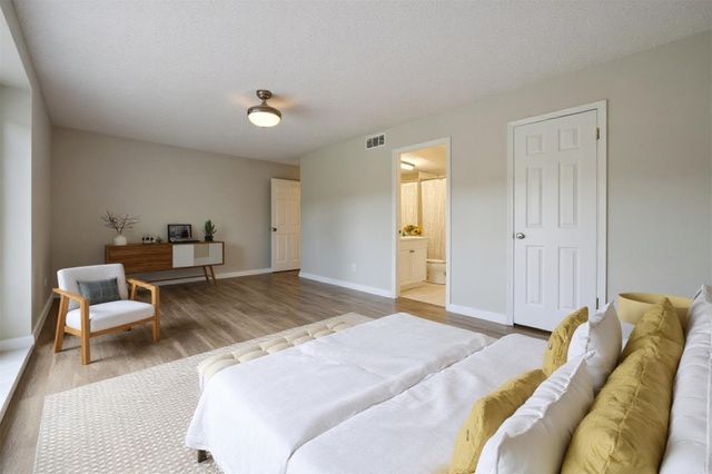 12633 Memorial Drive 176, Houston, TX 77024