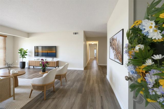 12633 Memorial Drive 176, Houston, TX 77024