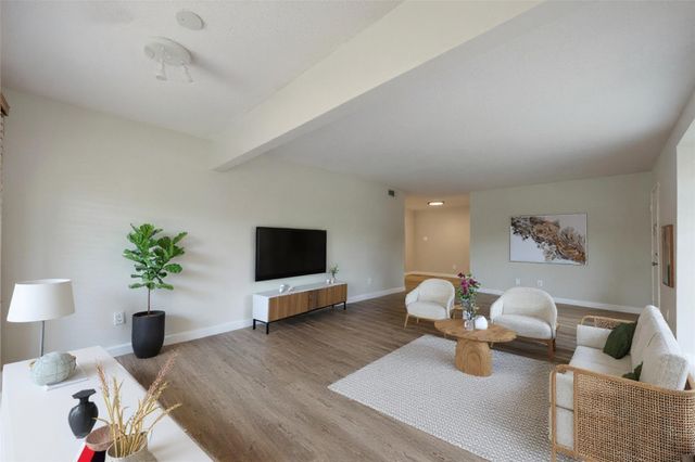 12633 Memorial Drive 176, Houston, TX 77024