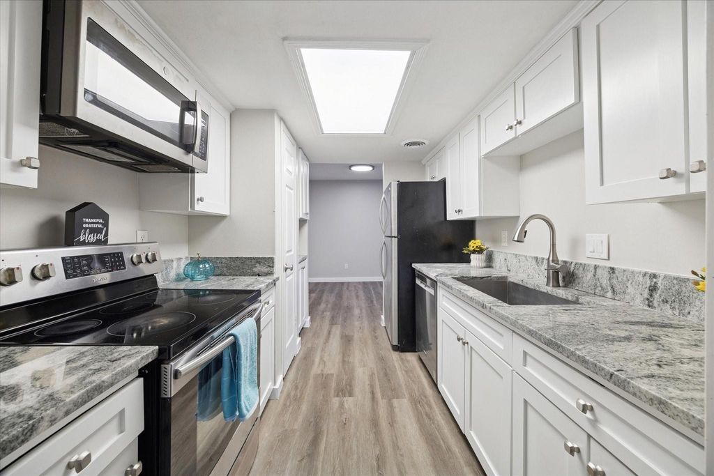 12633 Memorial Drive 176, Houston, TX 77024