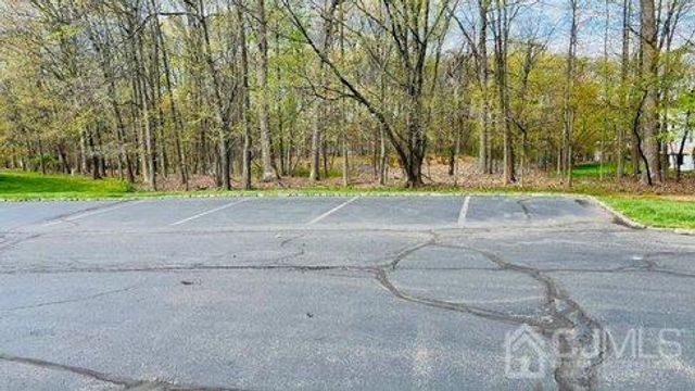 2804 Cricket Circle, Edison, NJ 08820