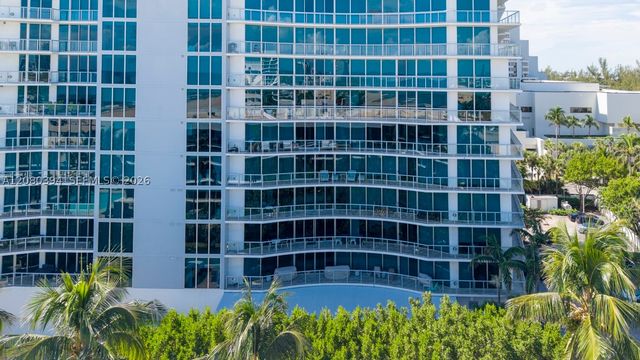 1200 Holiday Dr 208, Fort Lauderdale, FL 33316