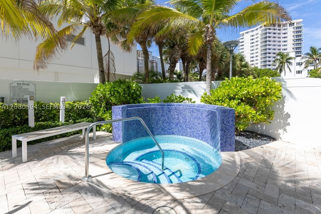 1200 Holiday Dr 208, Fort Lauderdale, FL 33316