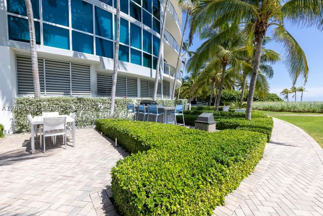 1200 Holiday Dr 208, Fort Lauderdale, FL 33316