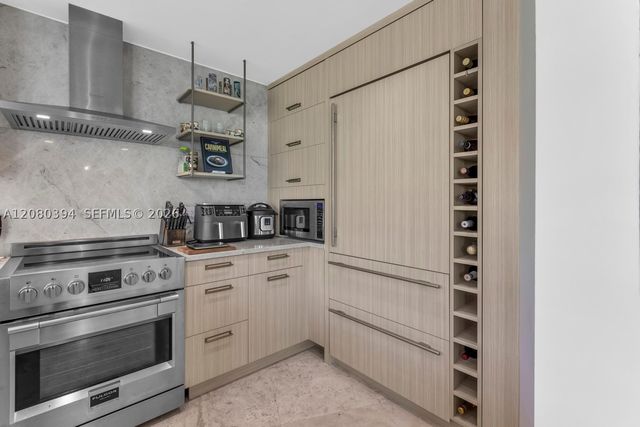 1200 Holiday Dr 208, Fort Lauderdale, FL 33316