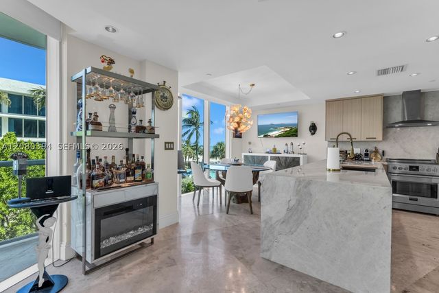 1200 Holiday Dr 208, Fort Lauderdale, FL 33316