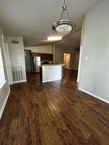 6804 N Capital Of Texas Highway 827, Austin, TX 78731