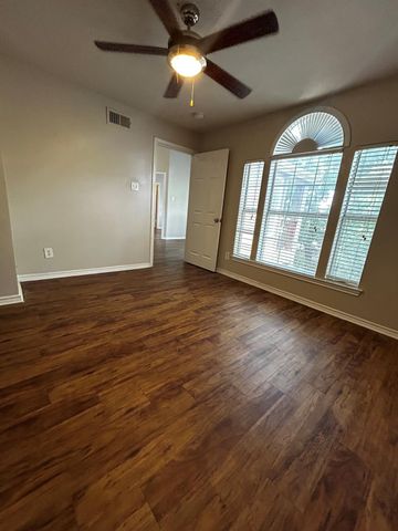6804 N Capital Of Texas Highway 827, Austin, TX 78731