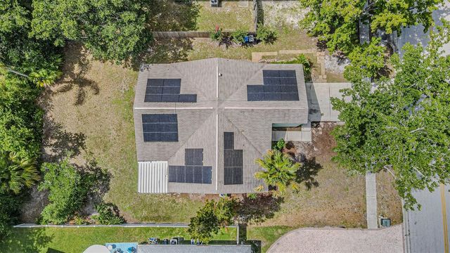 18425 SWAN LAKE DRIVE, Lutz, FL 33549