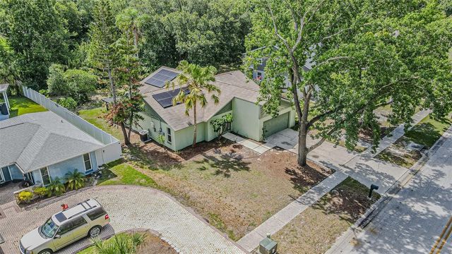18425 SWAN LAKE DRIVE, Lutz, FL 33549