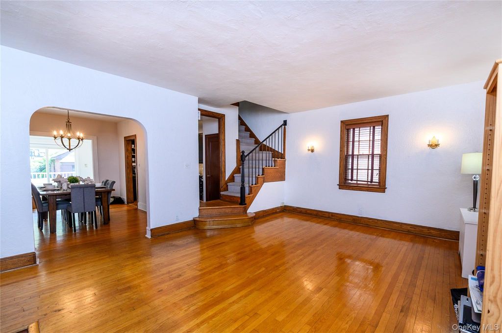 27-19 167 Street, Flushing, NY 11358 — photo 3