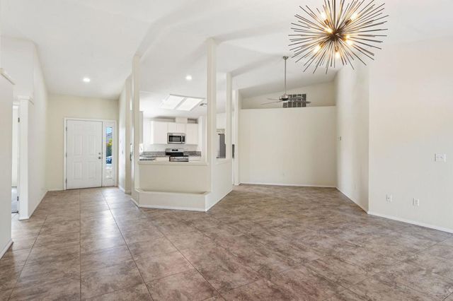 28670 Avenida Maravilla, Cathedral City, CA 92234