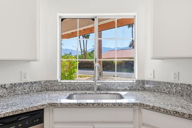 28670 Avenida Maravilla, Cathedral City, CA 92234