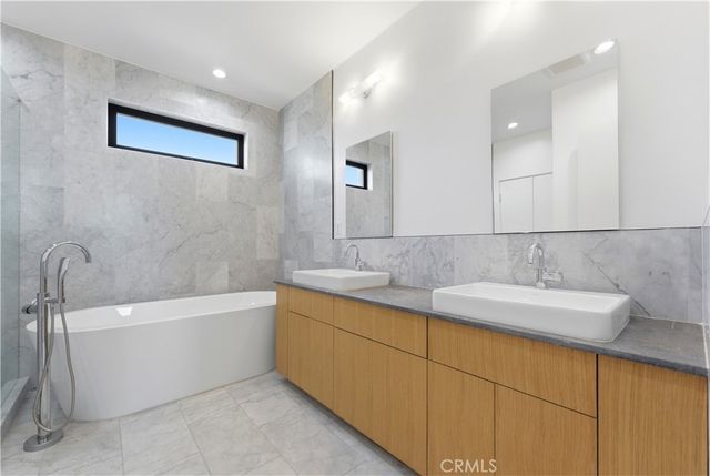 3601 Mclaughlin Avenue, Los Angeles, CA 90066