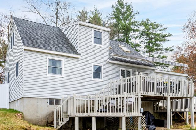 3 Wallace Drive, Merrimack, NH 03054