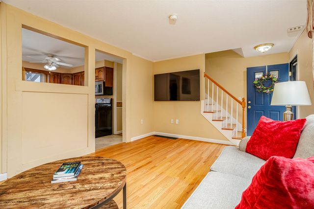 3 Wallace Drive, Merrimack, NH 03054