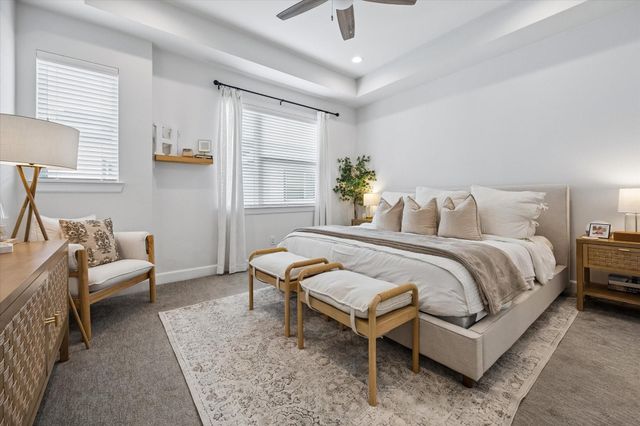 2491 W 11th Street, Houston, TX 77008