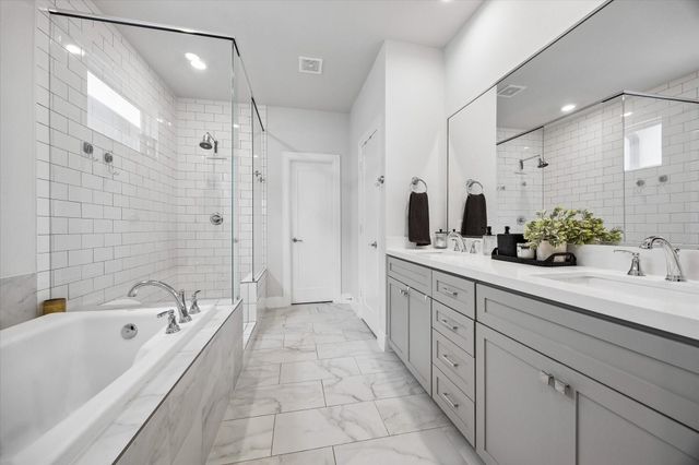 2491 W 11th Street, Houston, TX 77008